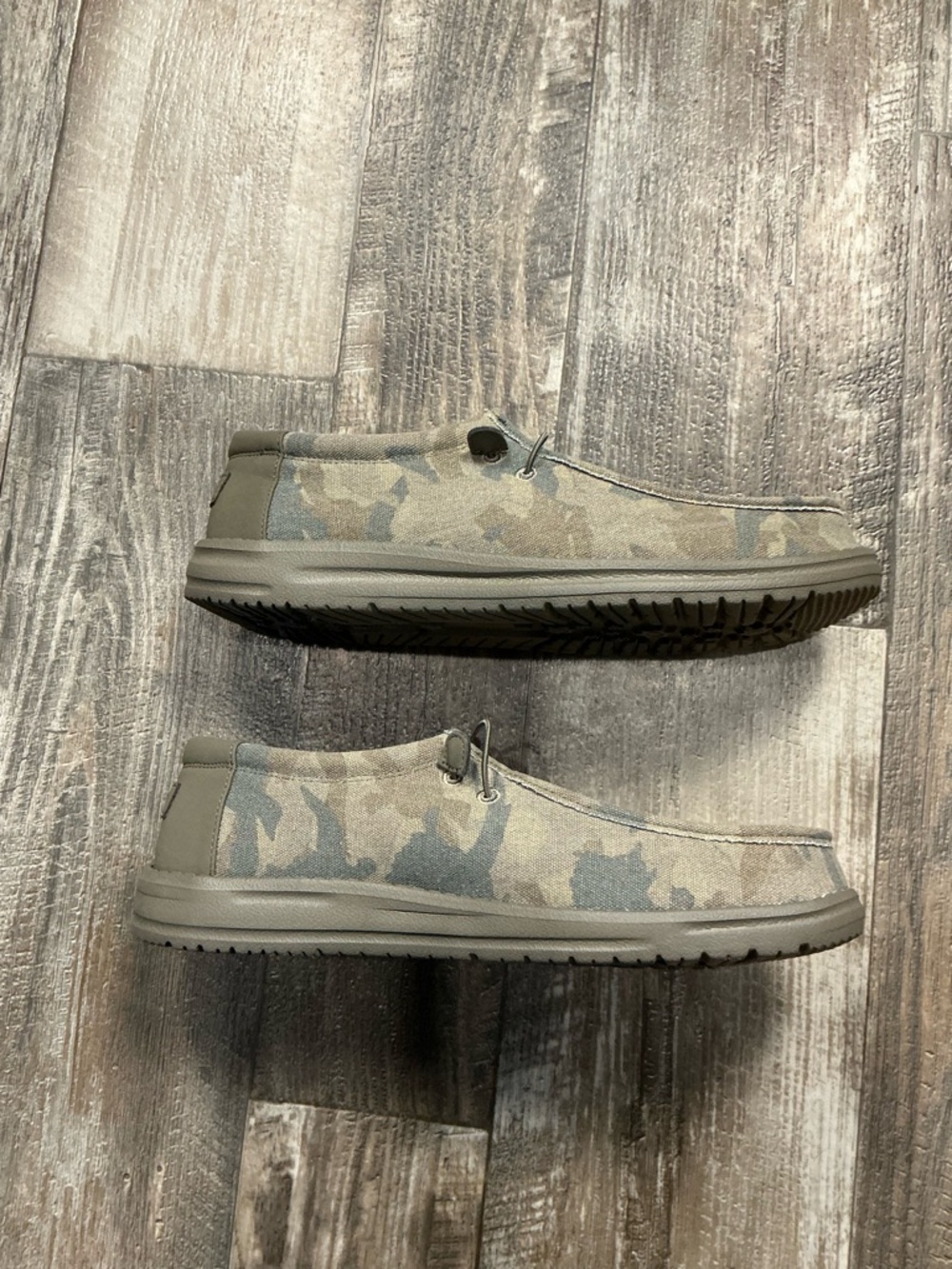 Men's Camouflage Slip-On Loafers - Brown Camo - Picture 8 of 10